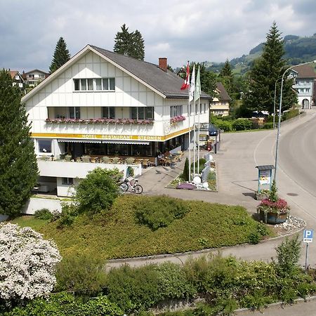 Hotel-Restaurant Sternen Nesslau Bagian luar foto