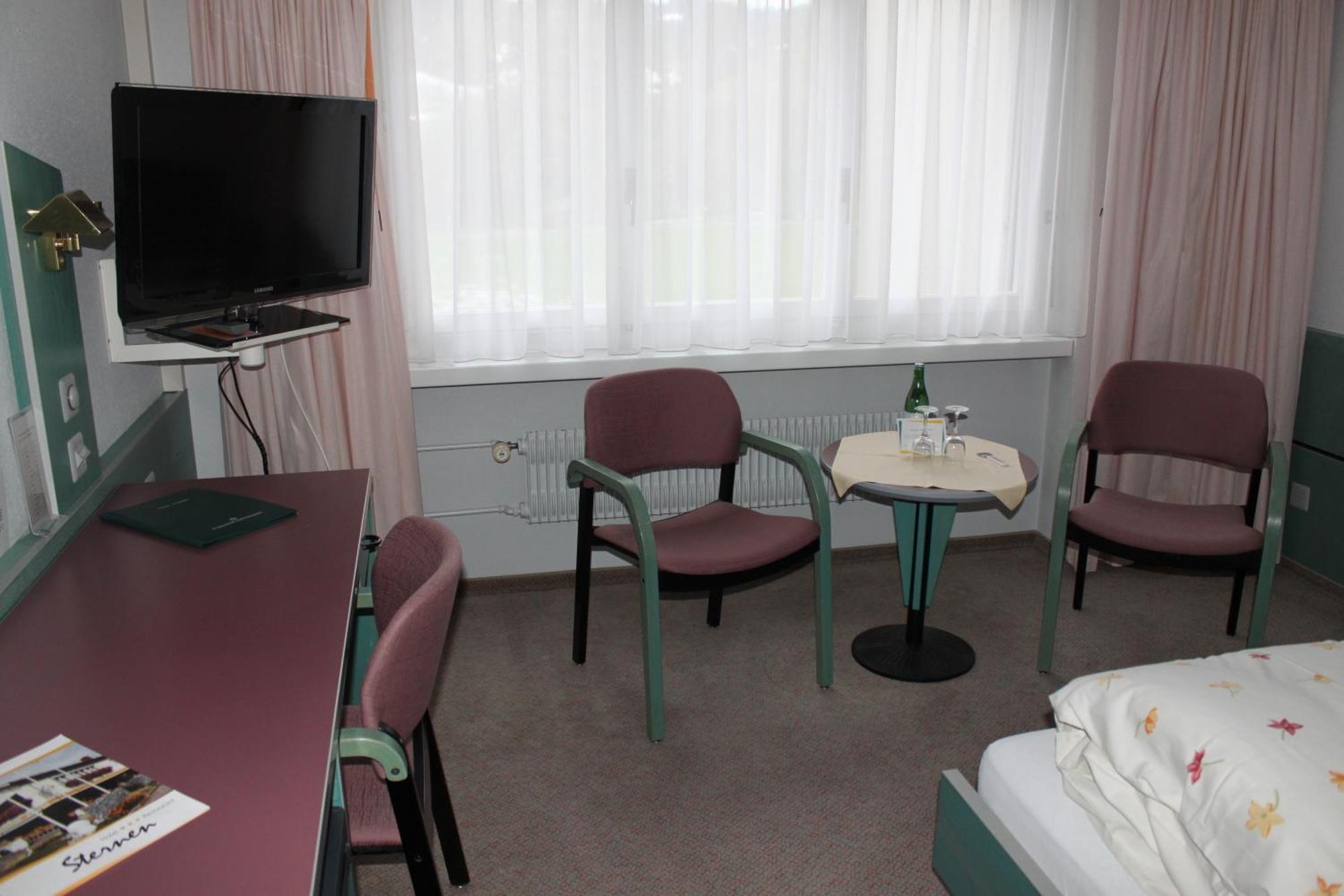 Hotel-Restaurant Sternen Nesslau Ruang foto